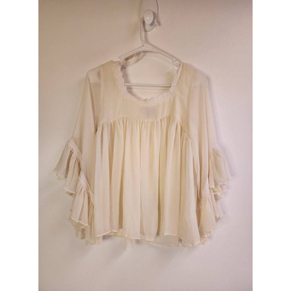 Hayden Los Angeles Boho cottagecore top Womens Medium white cream sheer feminine